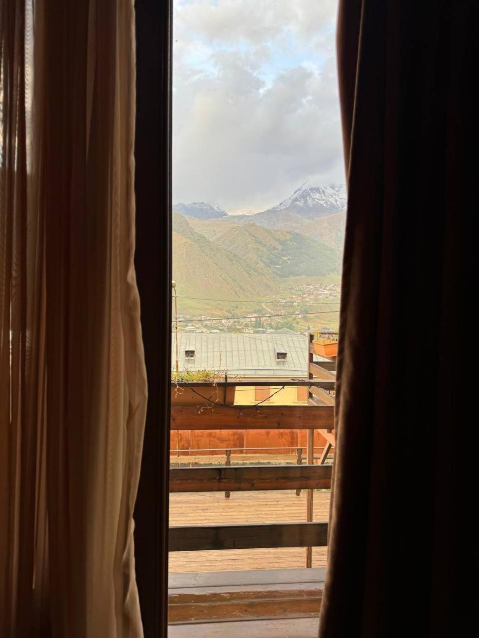 Hotel Kazbegi 1963 Номер фото